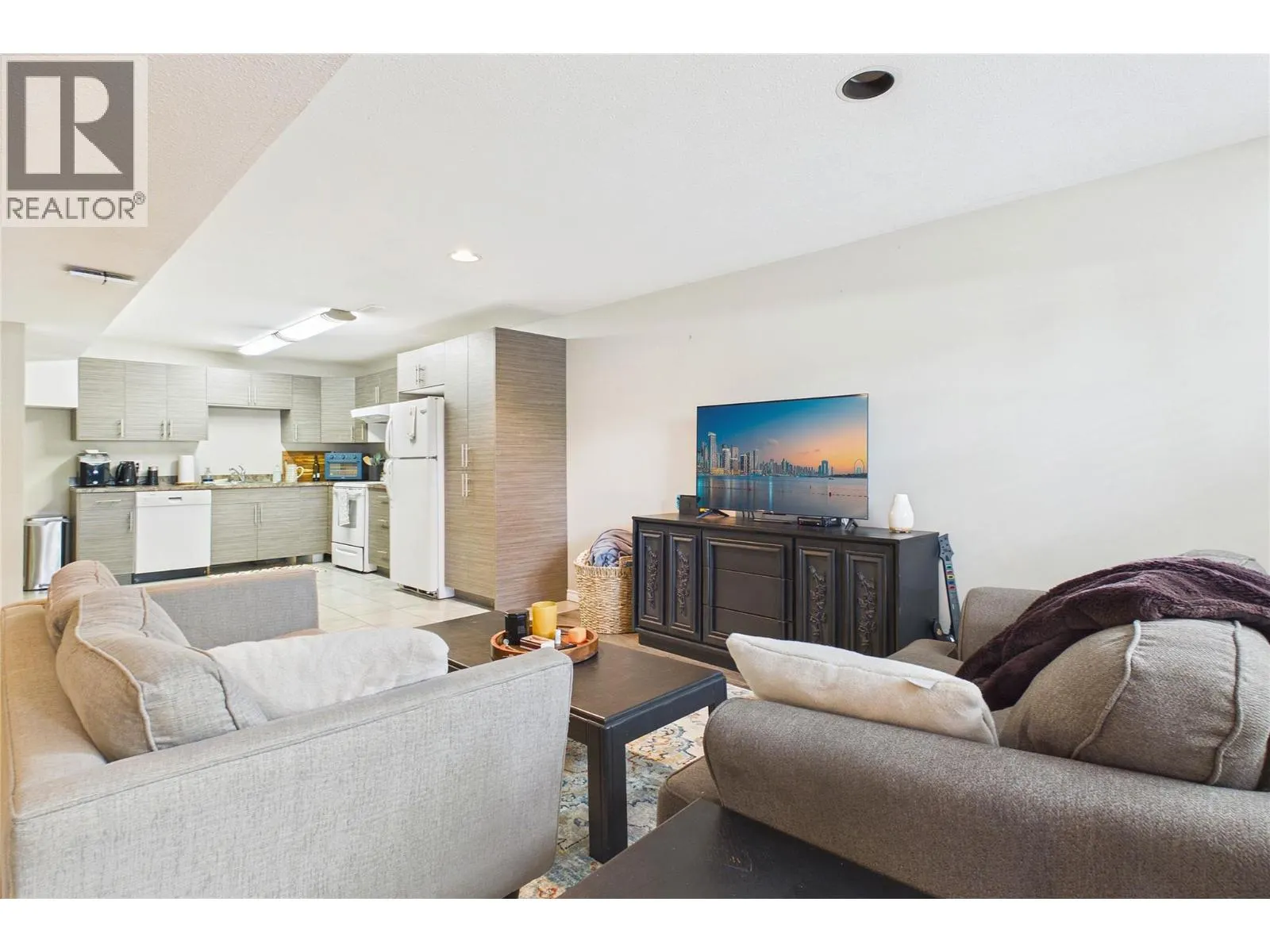 10371 Okanagan Centre Road E