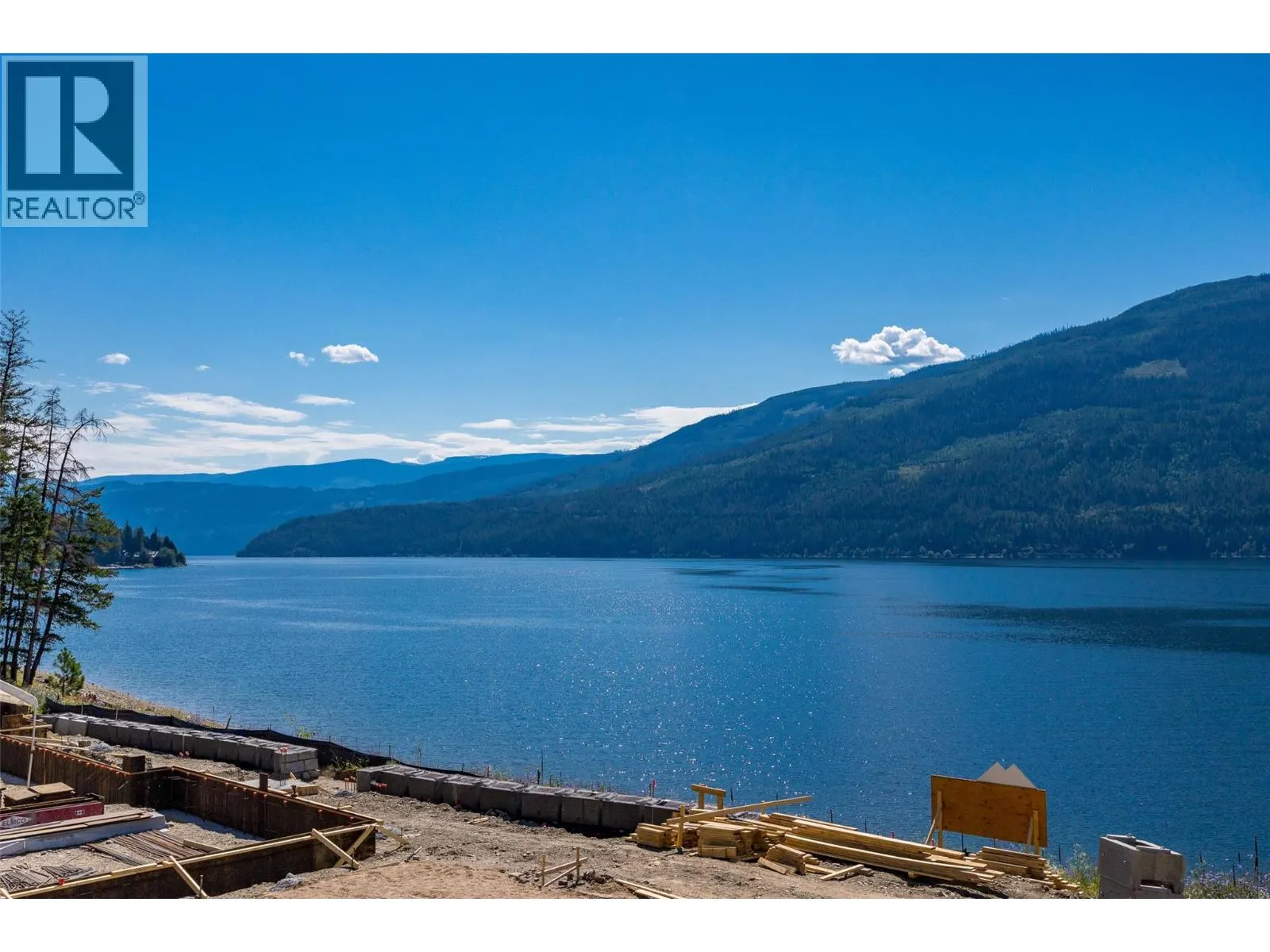 4990 Sunnybrae-Canoe Point Road Unit# 6