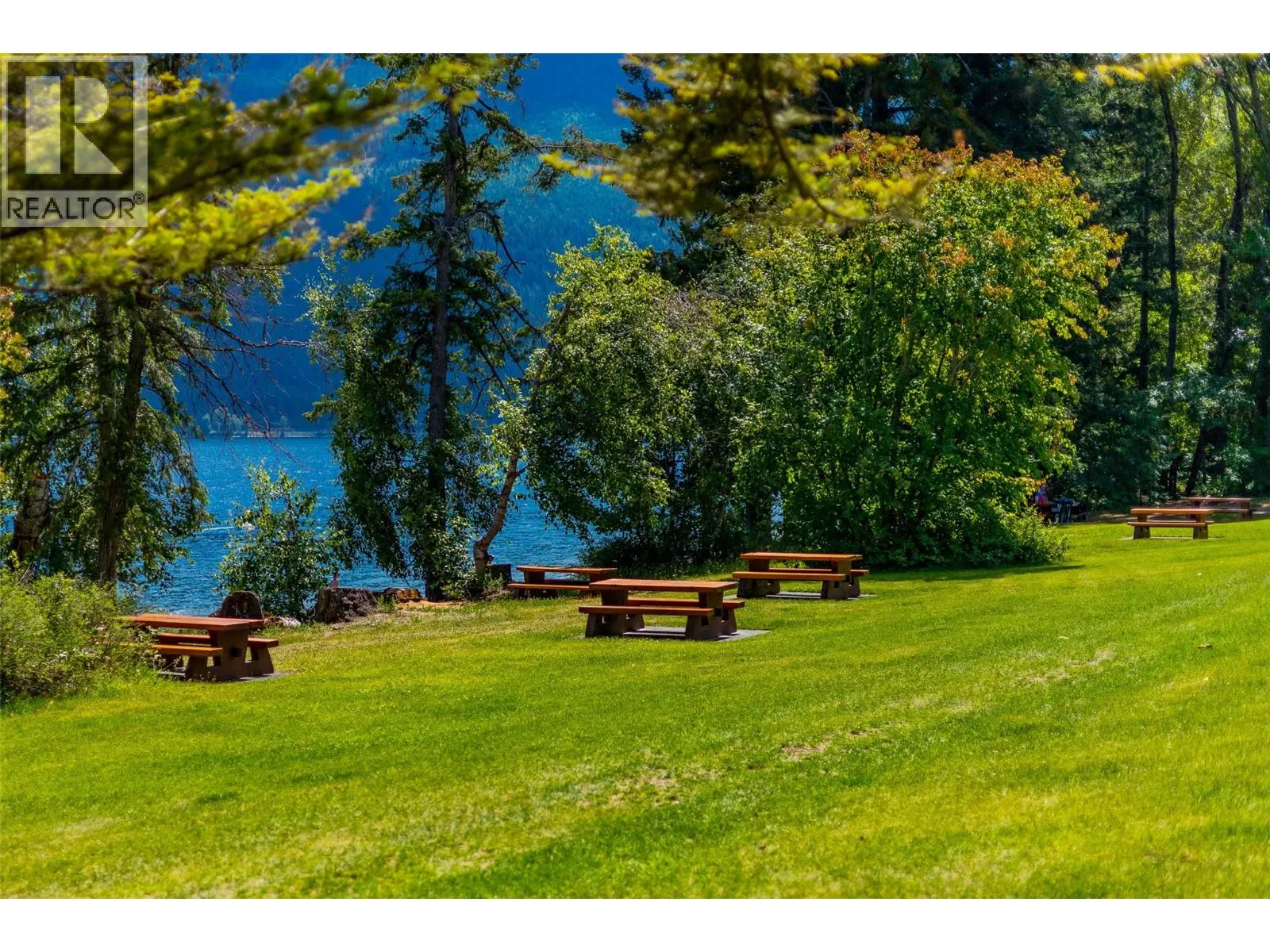 4990 Sunnybrae-Canoe Point Road Unit# 12