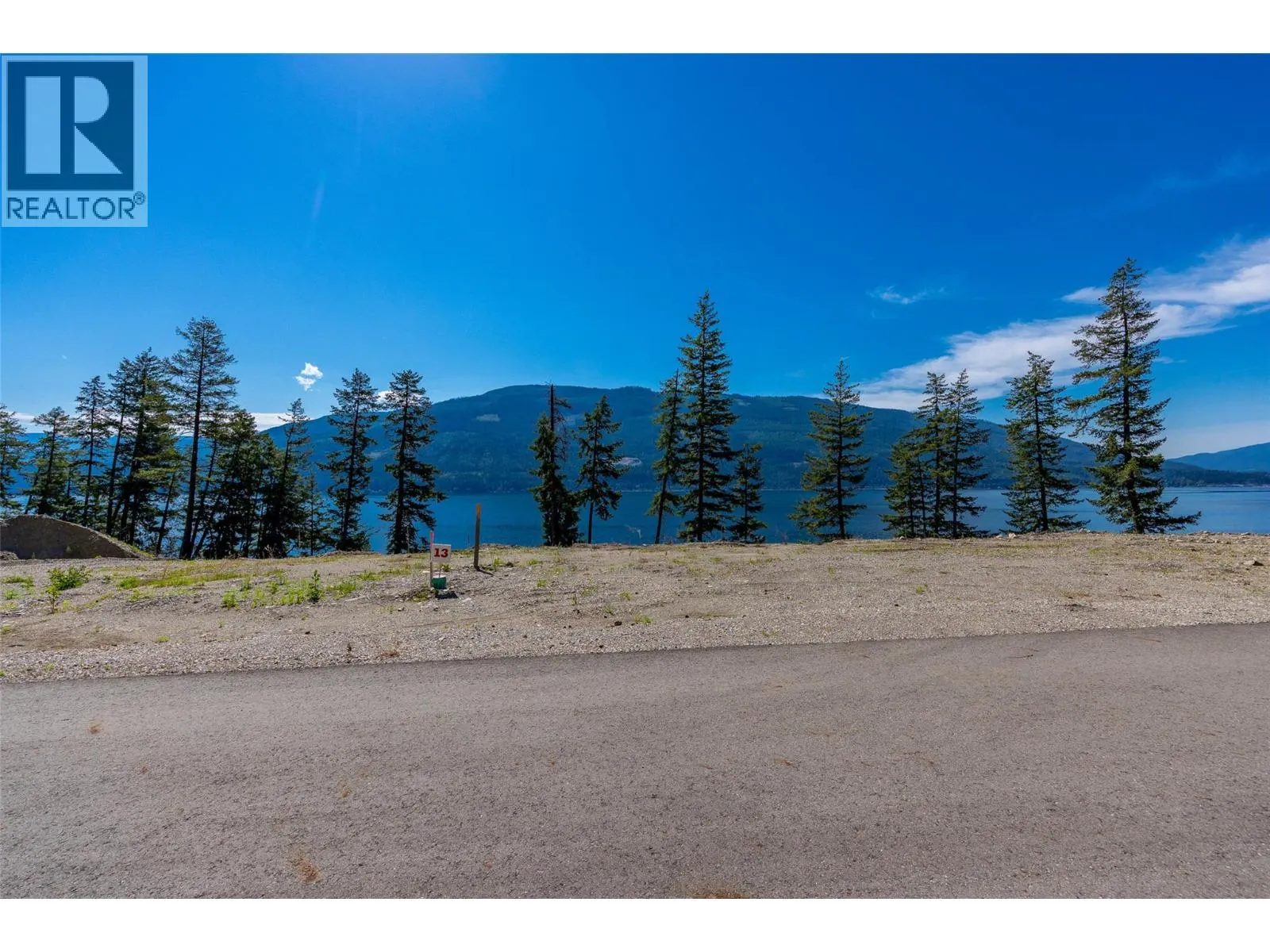 4990 Sunnybrae-Canoe Point Road Unit# 13
