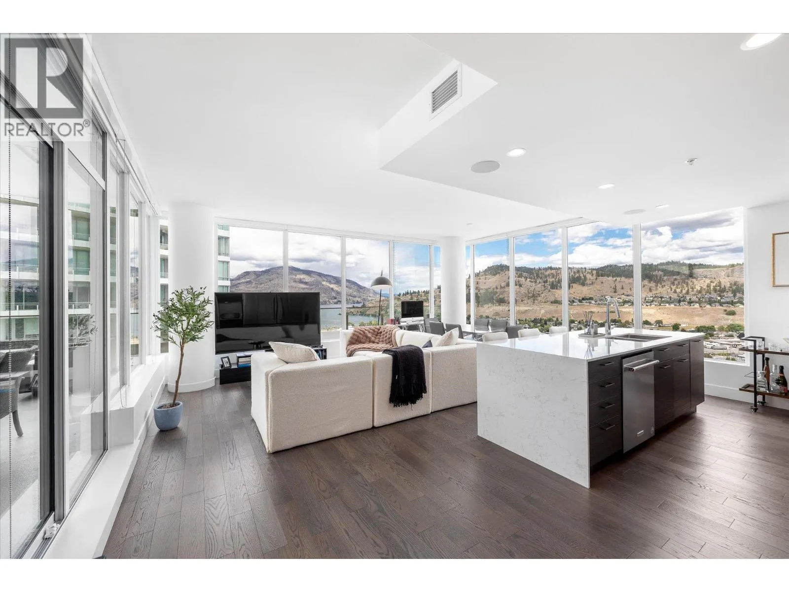 1191 Sunset Drive Unit# 2606
