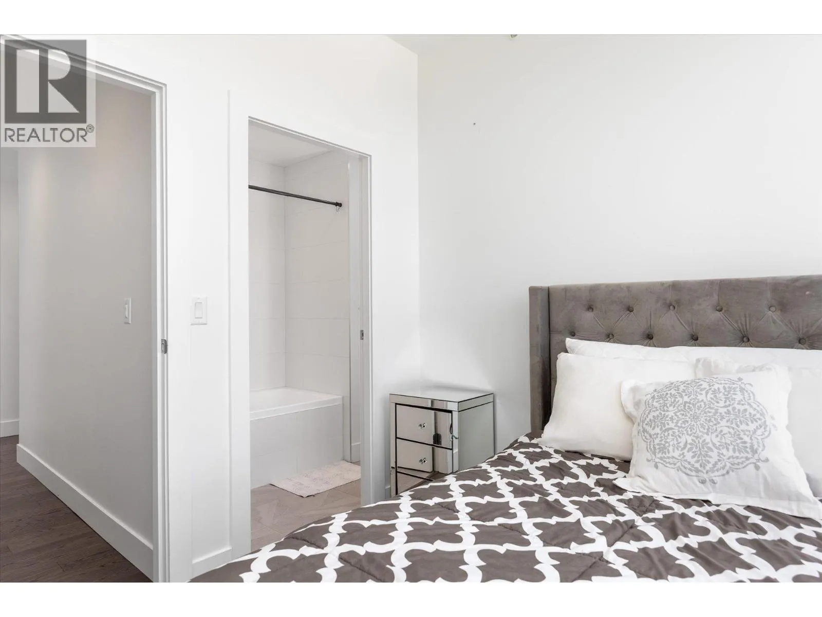1191 Sunset Drive Unit# 2606