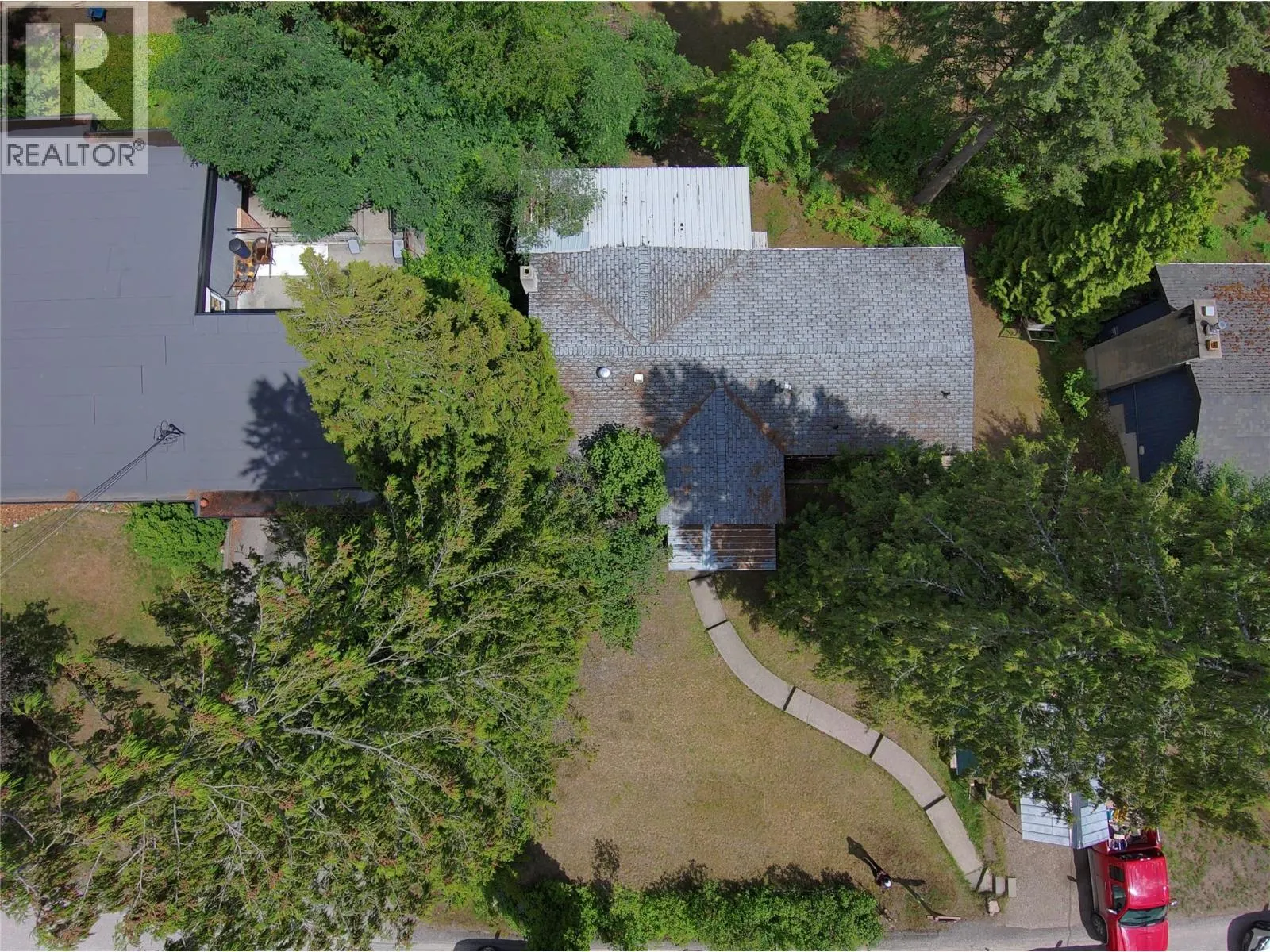 2186 Crestview Crescent