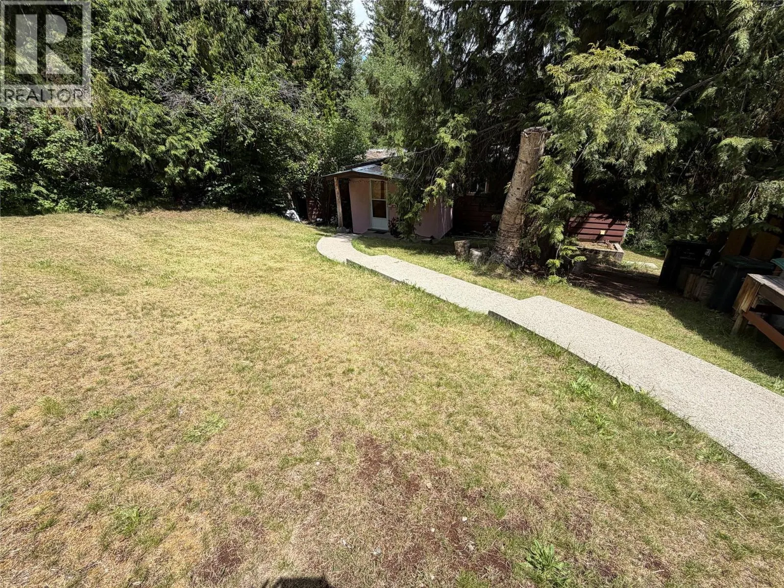 2186 Crestview Crescent