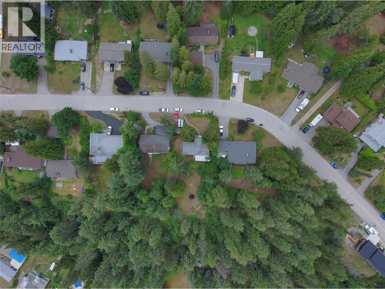 2186 Crestview Crescent