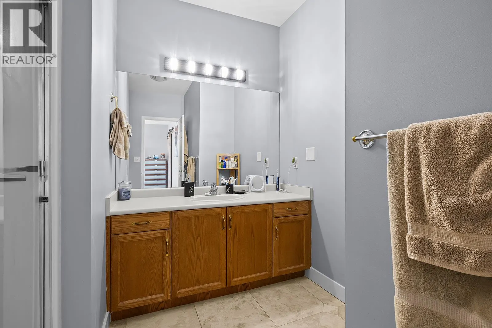 2377 Shannon Woods Drive Unit# 201