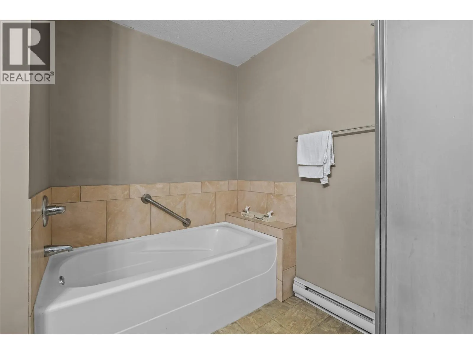140 Asher Road Unit# 205