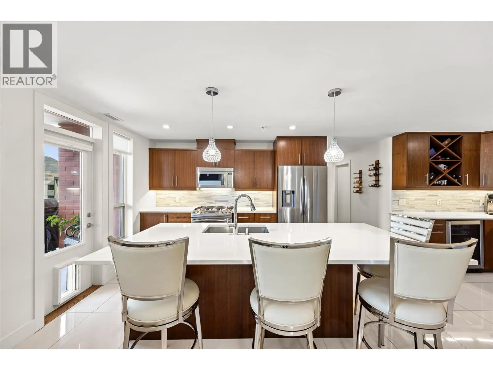 1160 Bernard Avenue Unit# 601