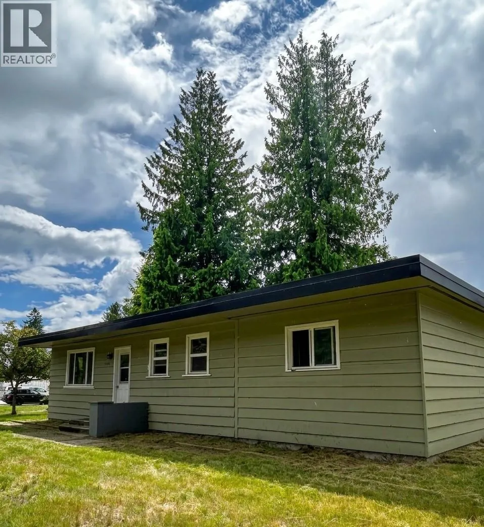 1201 Victoria Road W