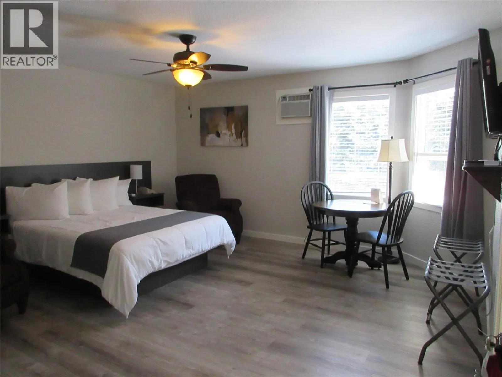 415 Commonwealth Road Unit# 1621