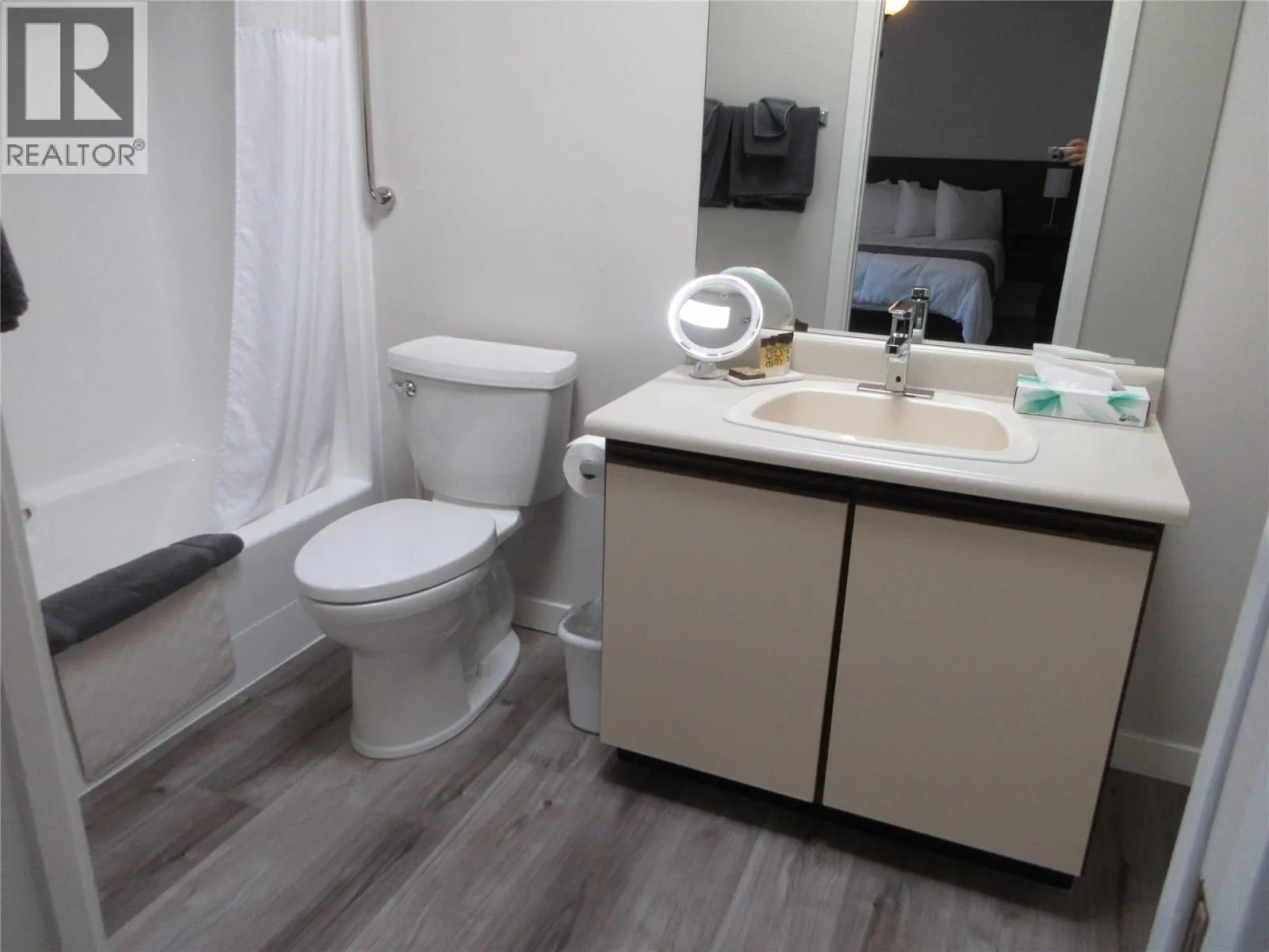 415 Commonwealth Road Unit# 1621