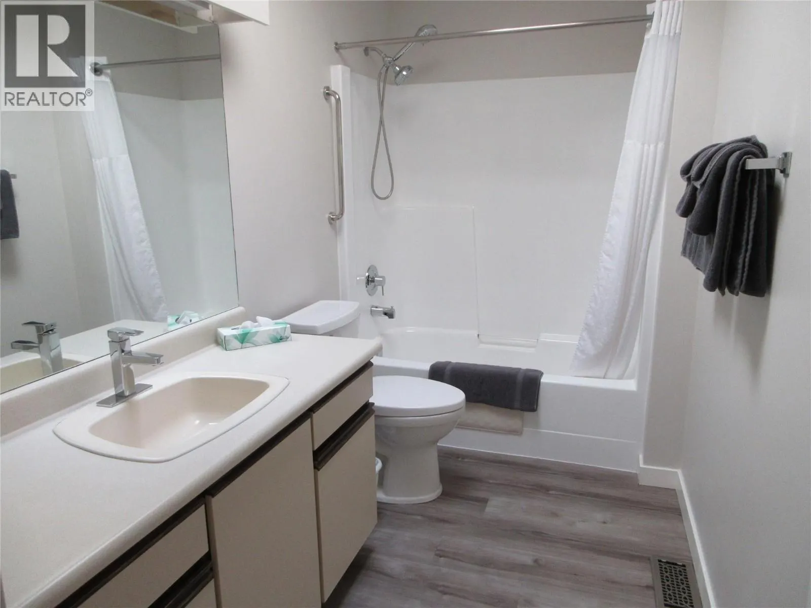 415 Commonwealth Road Unit# 1621