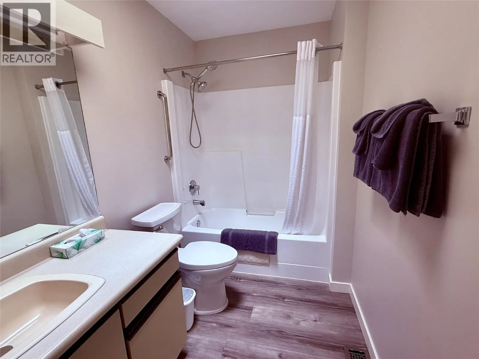 415 Commonwealth Road Unit# 1621