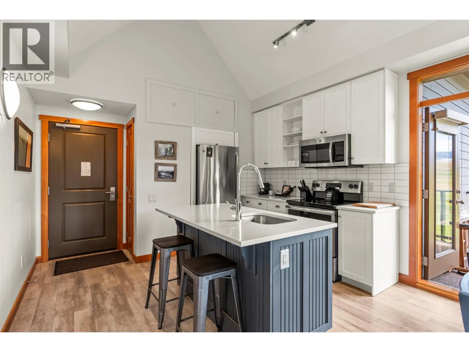 107 Village Centre Court Unit# 416