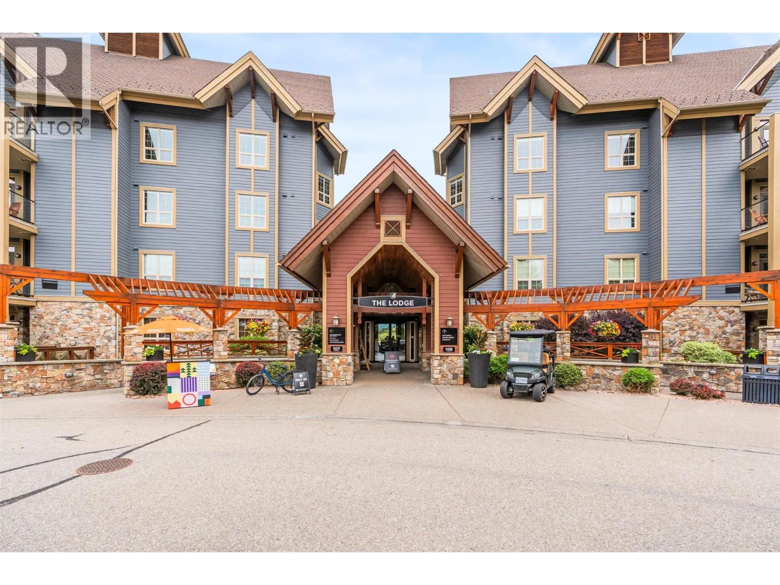 107 Village Centre Court Unit# 416
