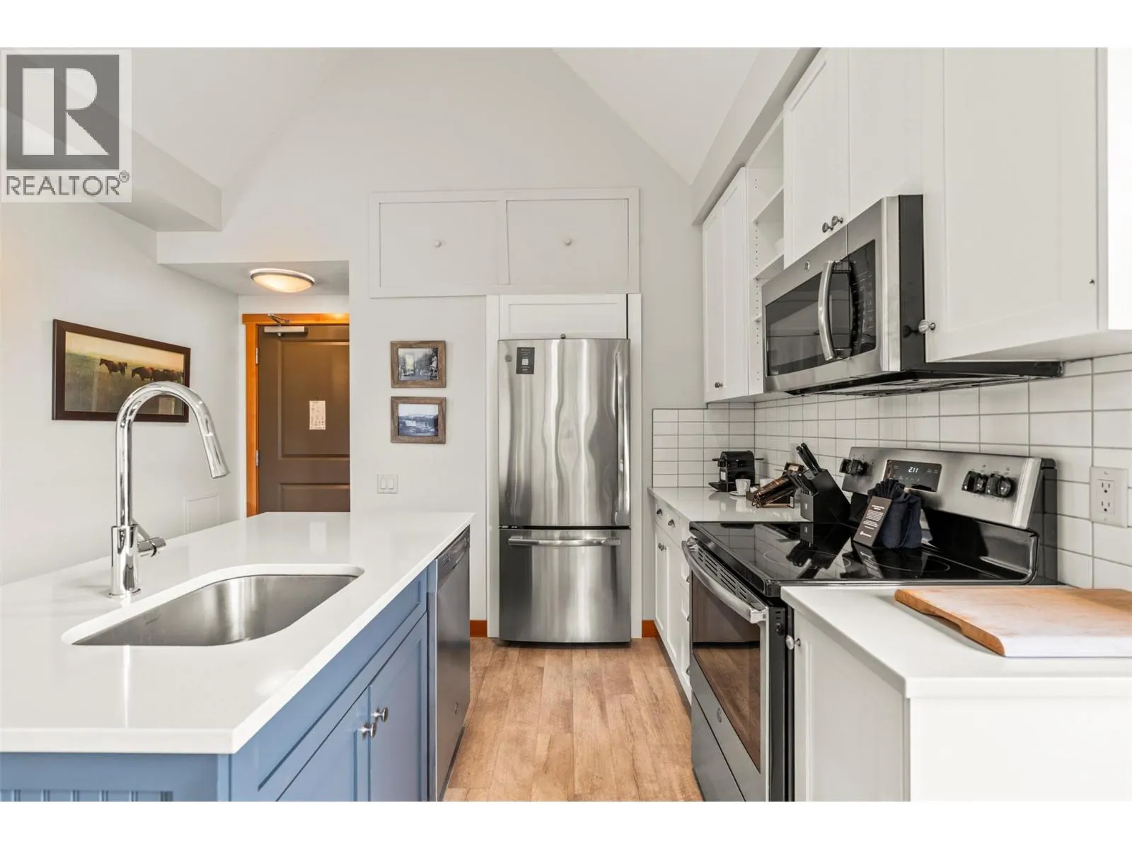 107 Village Centre Court Unit# 416