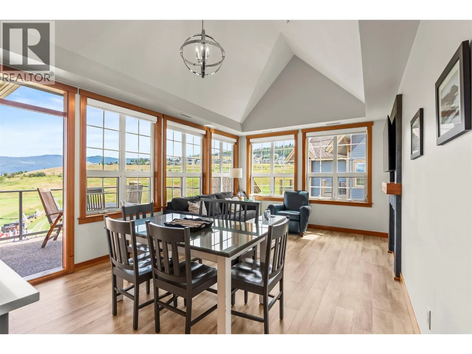 107 Village Centre Court Unit# 416