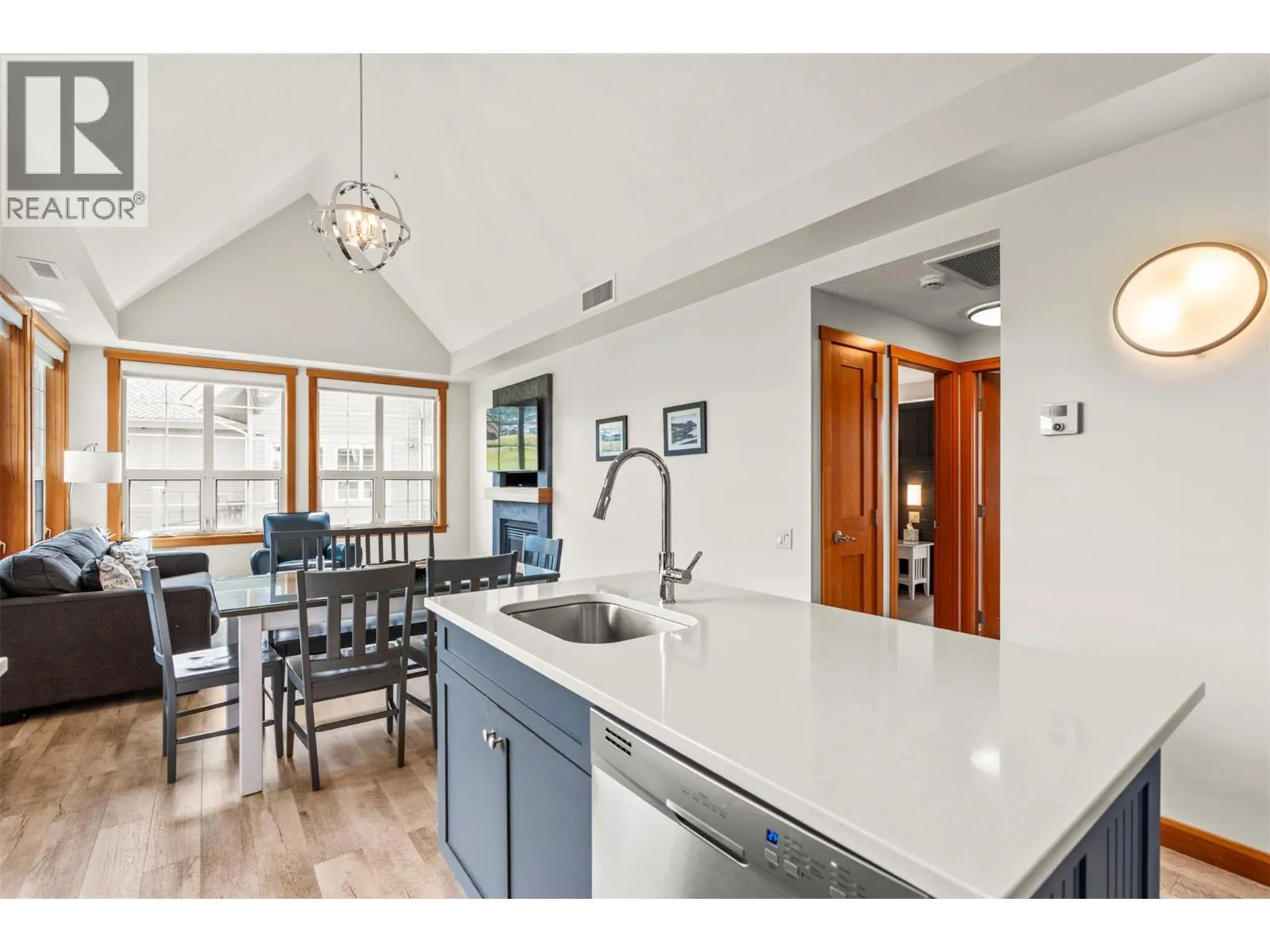 107 Village Centre Court Unit# 416
