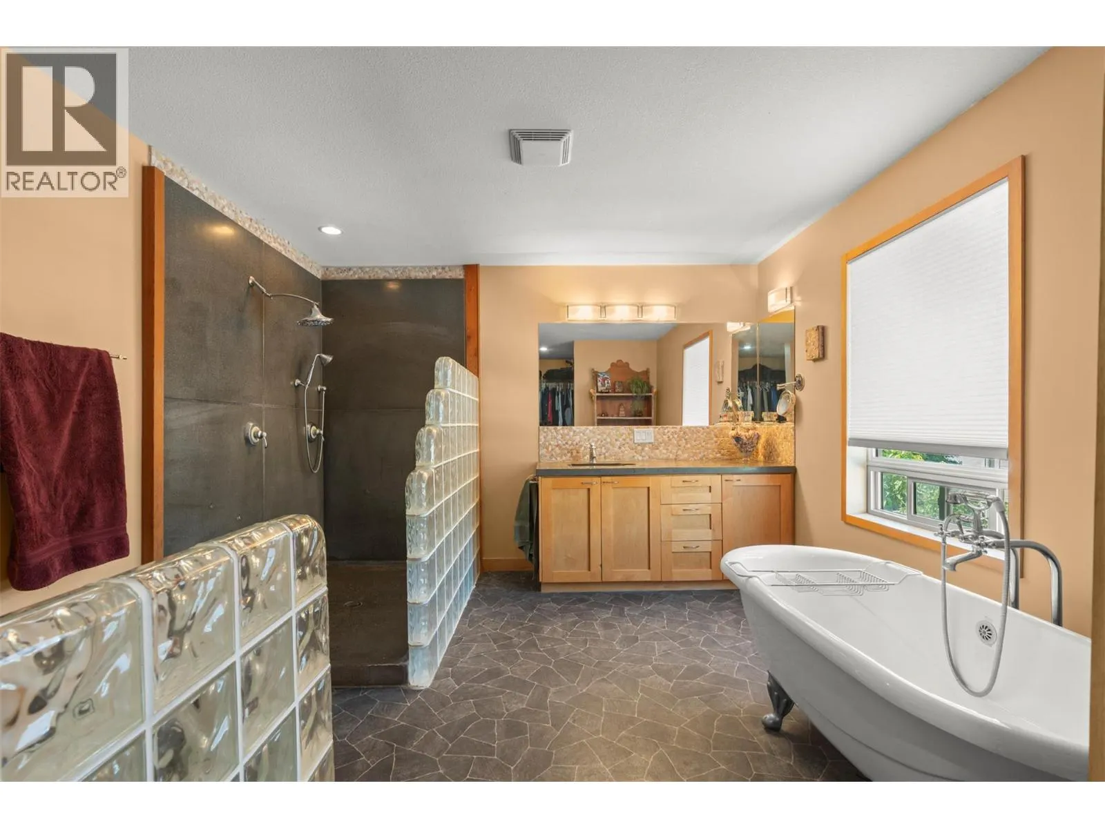 17 Mary's Emerald Bay Road