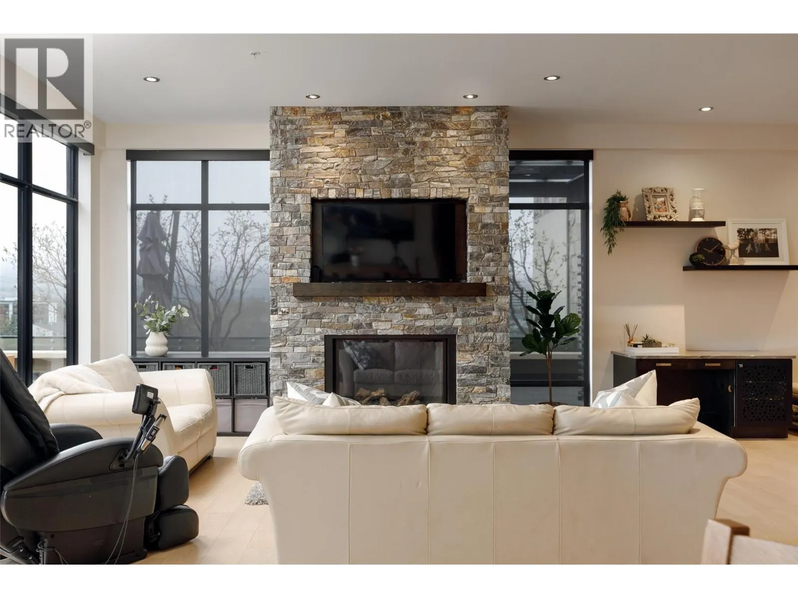 550 West Avenue Unit# 501