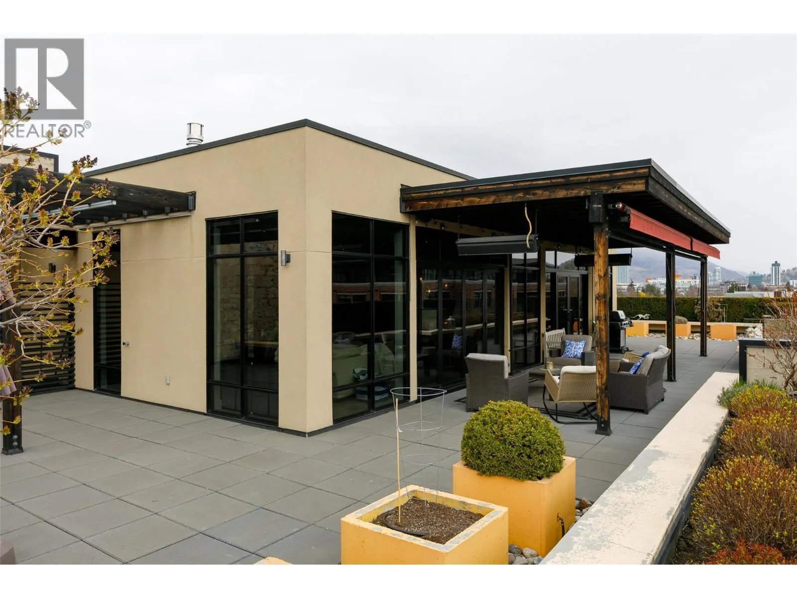 550 West Avenue Unit# 501