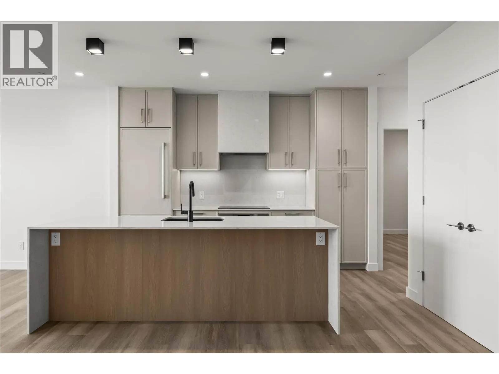 3340 Lakeshore Drive Unit# 306