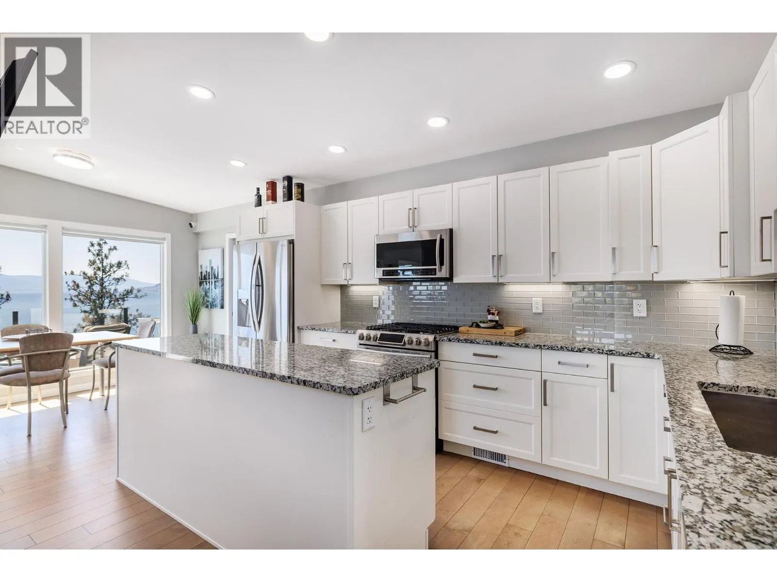 6415 Renfrew Road