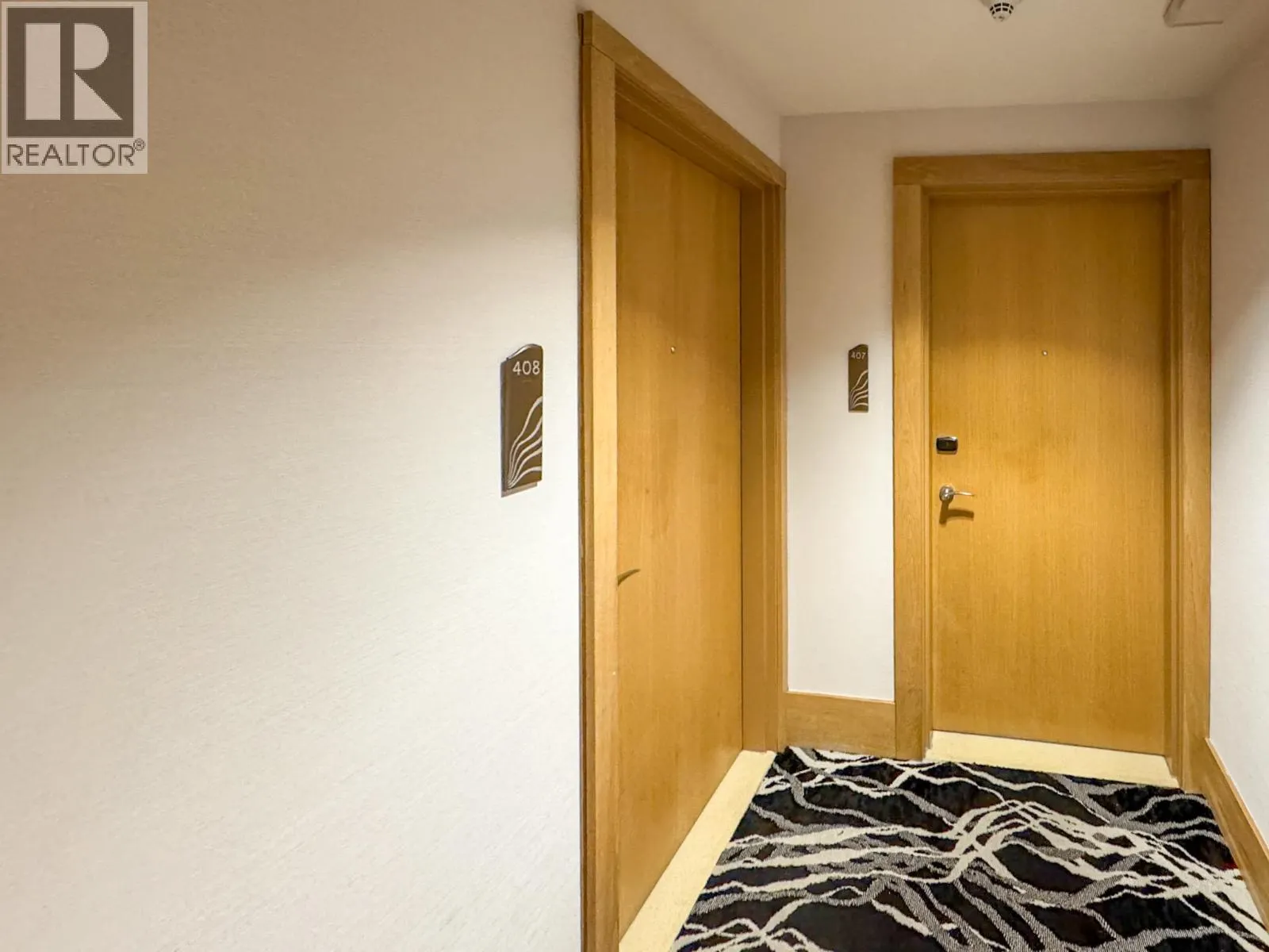 15 Park Place Unit# 408