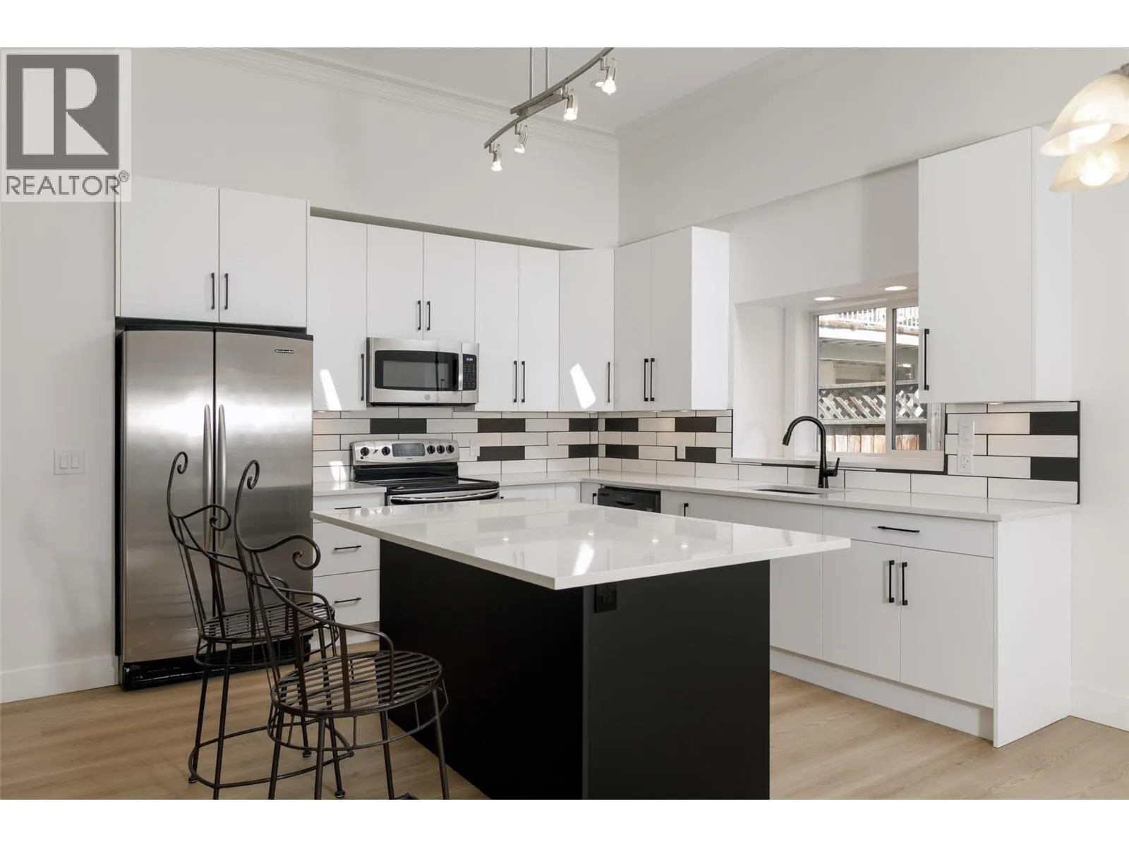 2929 Richter Street