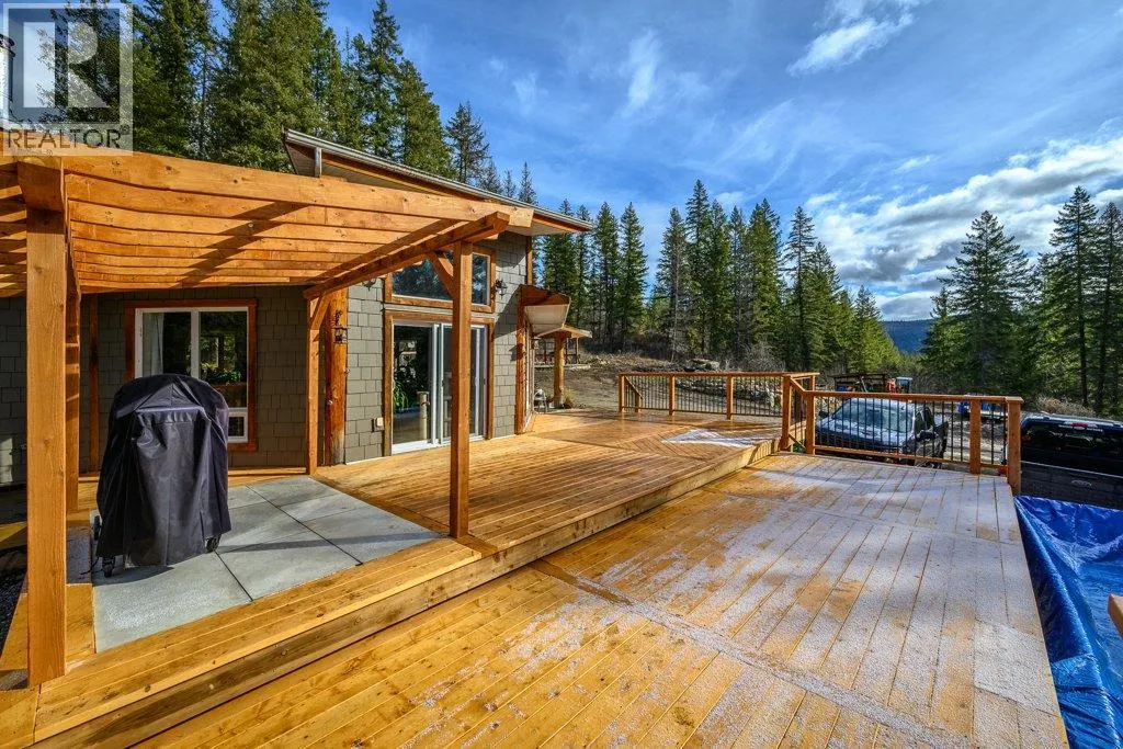 1665 Enderby Mabel Lake Road