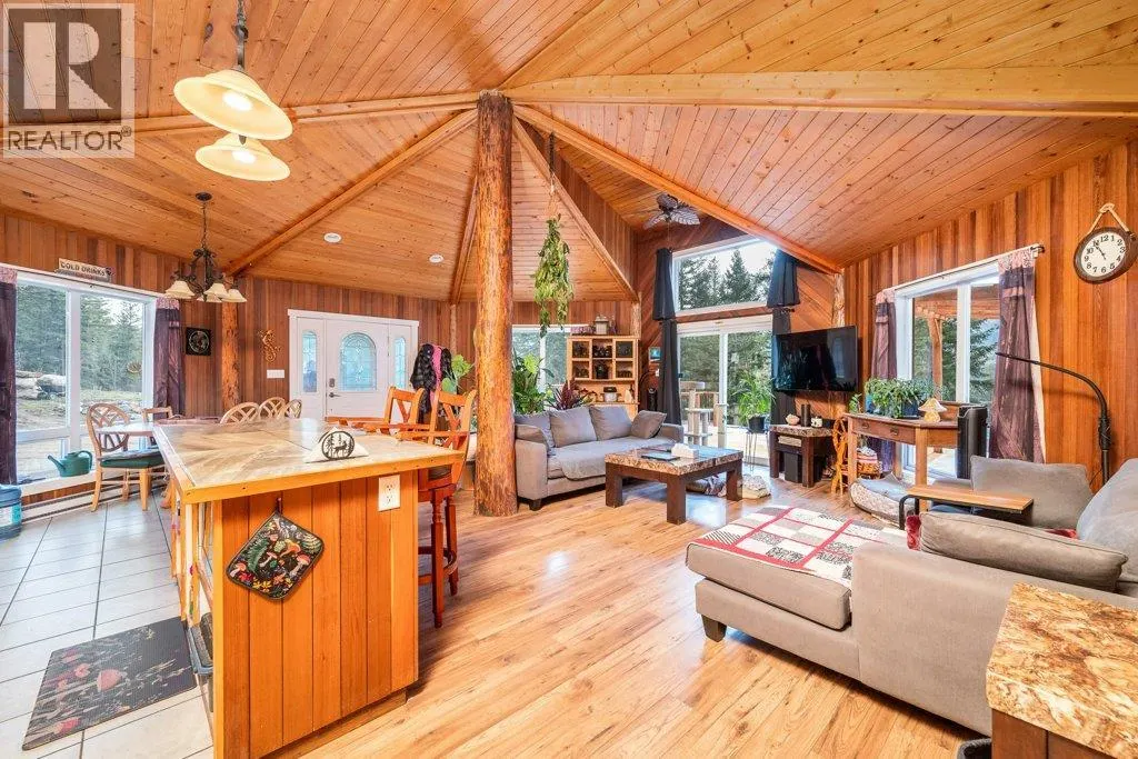 1665 Enderby Mabel Lake Road