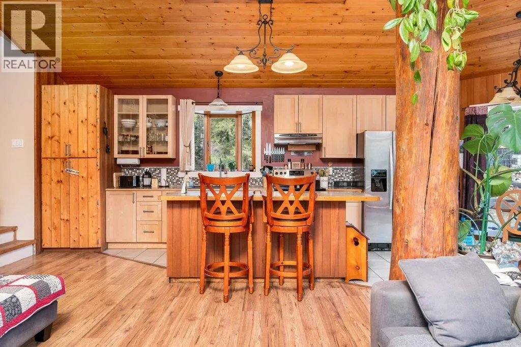 1665 Enderby Mabel Lake Road