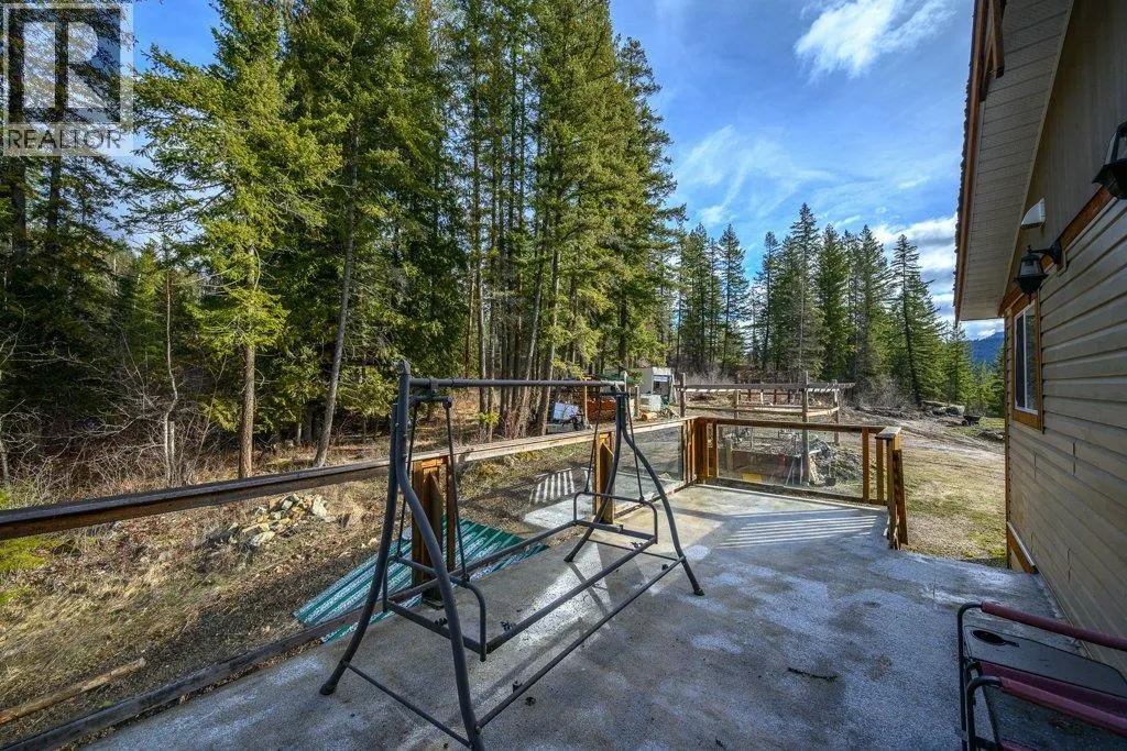 1665 Enderby Mabel Lake Road
