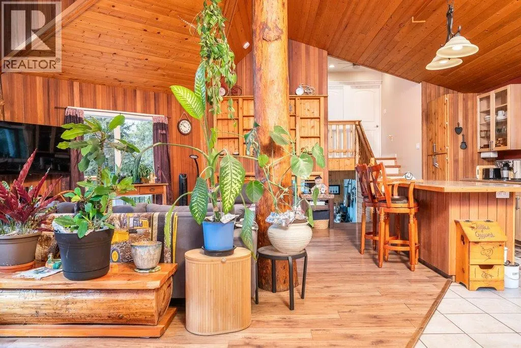 1665 Enderby Mabel Lake Road