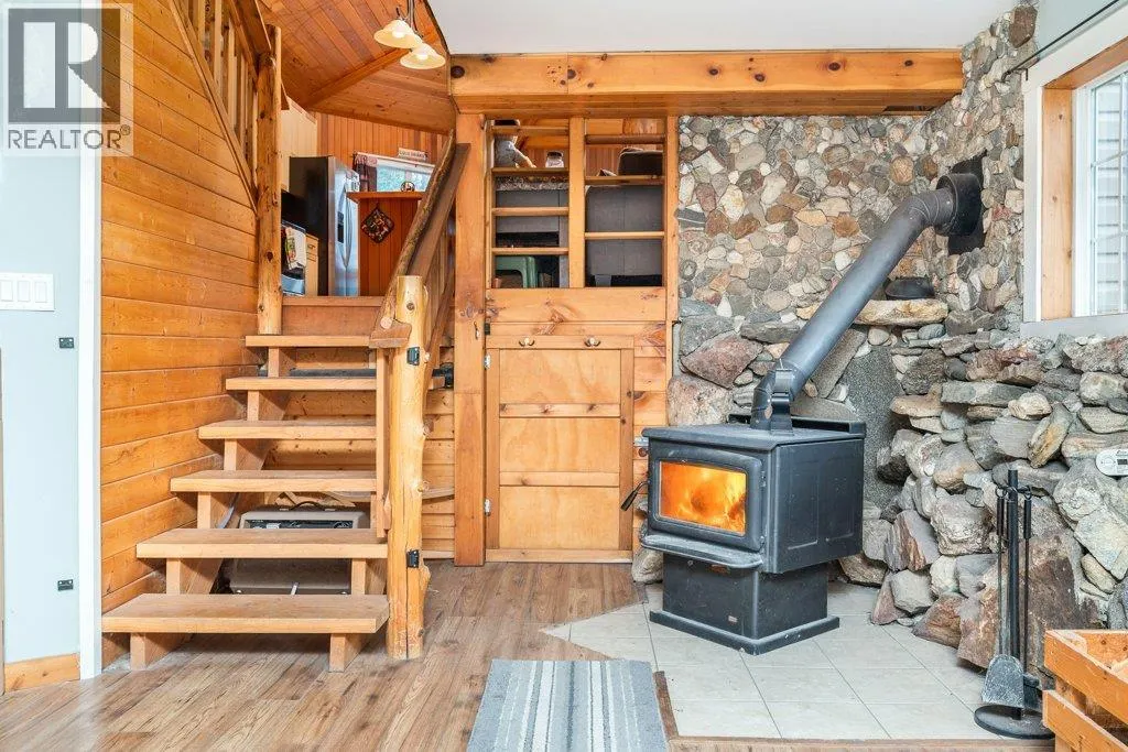 1665 Enderby Mabel Lake Road