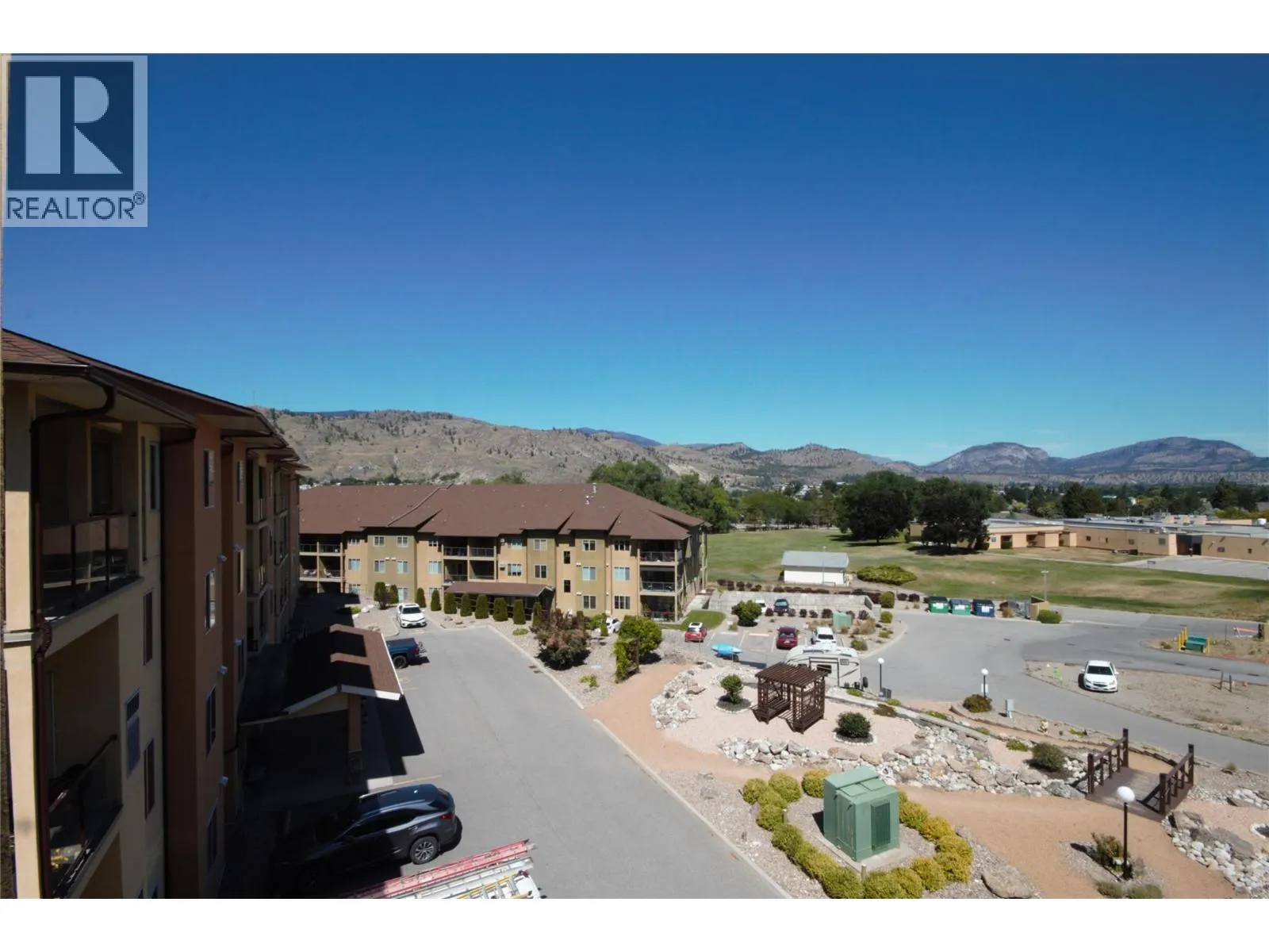 921 SPILLWAY Road Unit# 401C