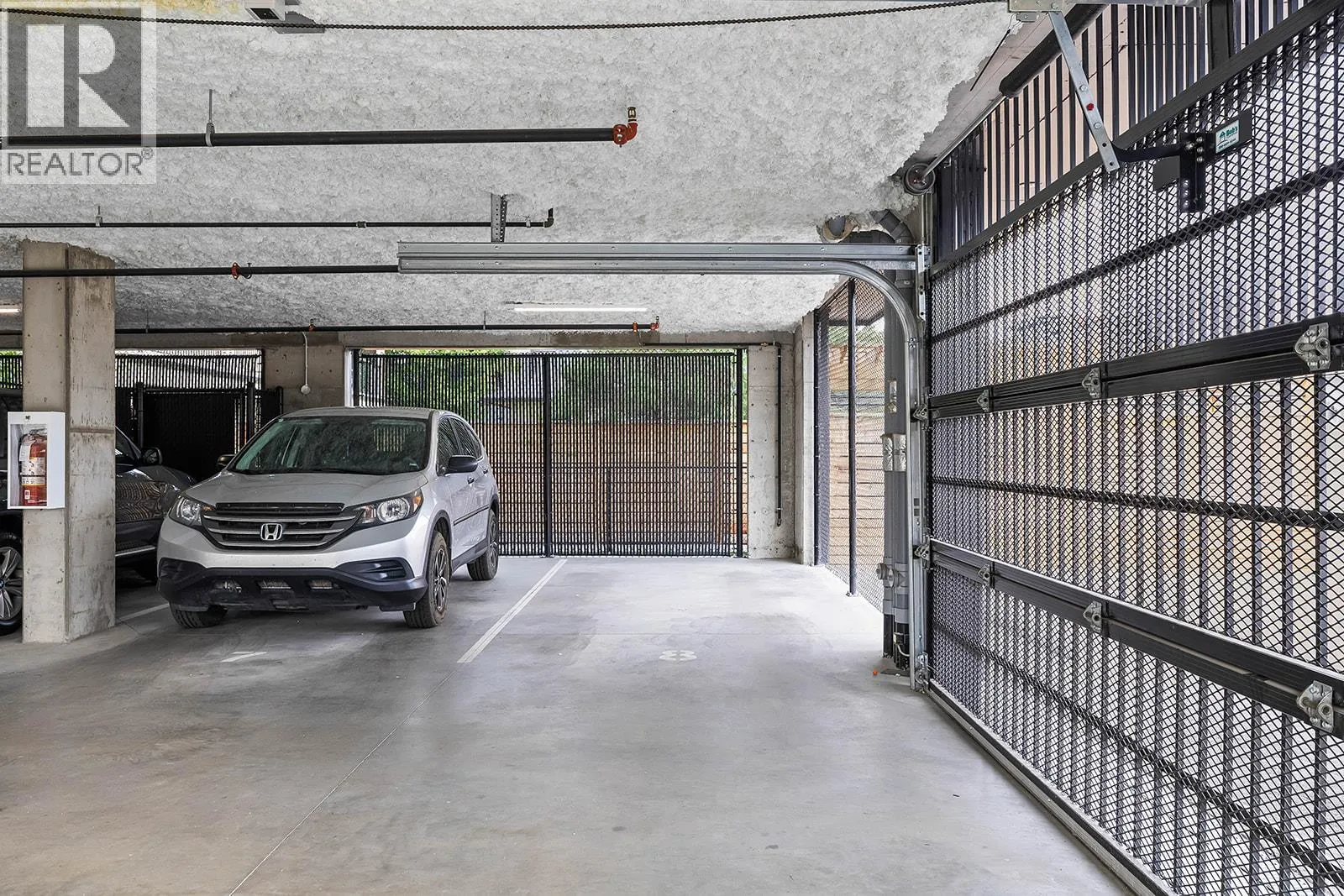 640 Wardlaw Avenue Unit# 303