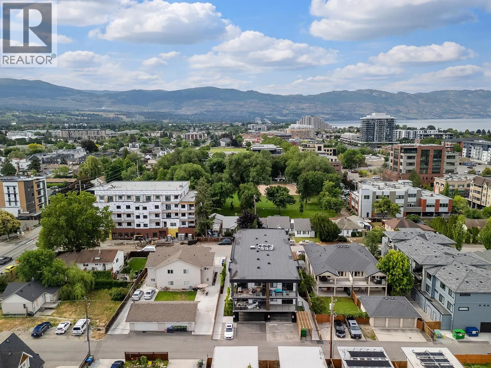 640 Wardlaw Avenue Unit# 303