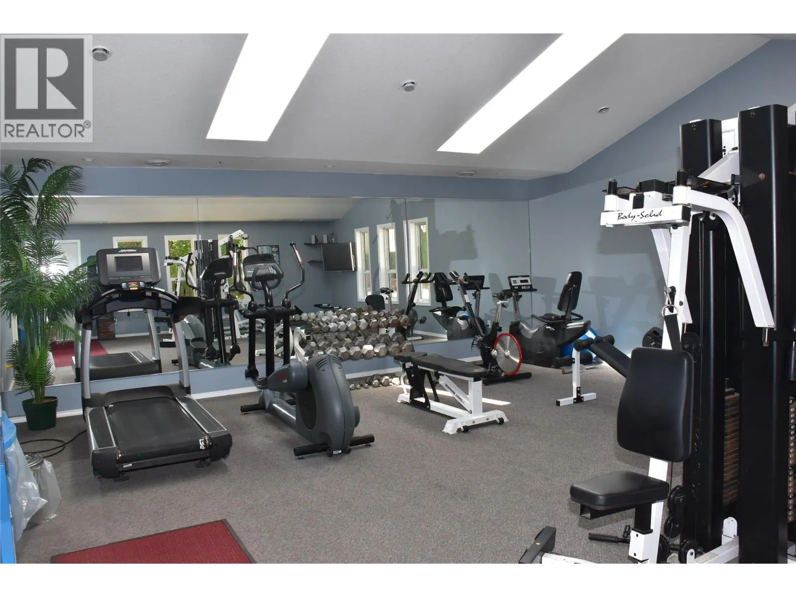2615 Lakeshore Drive Unit# 17