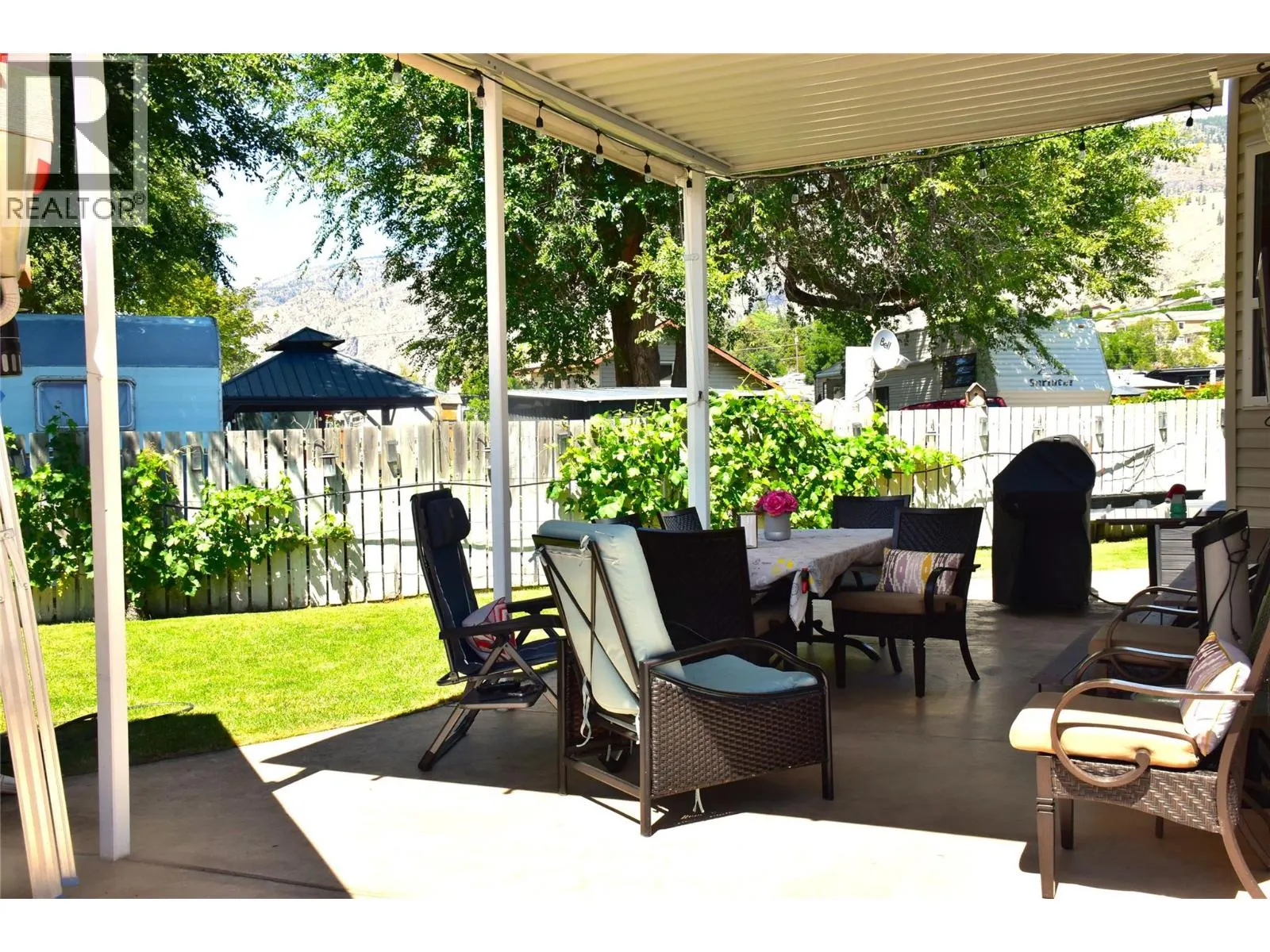 2615 Lakeshore Drive Unit# 17