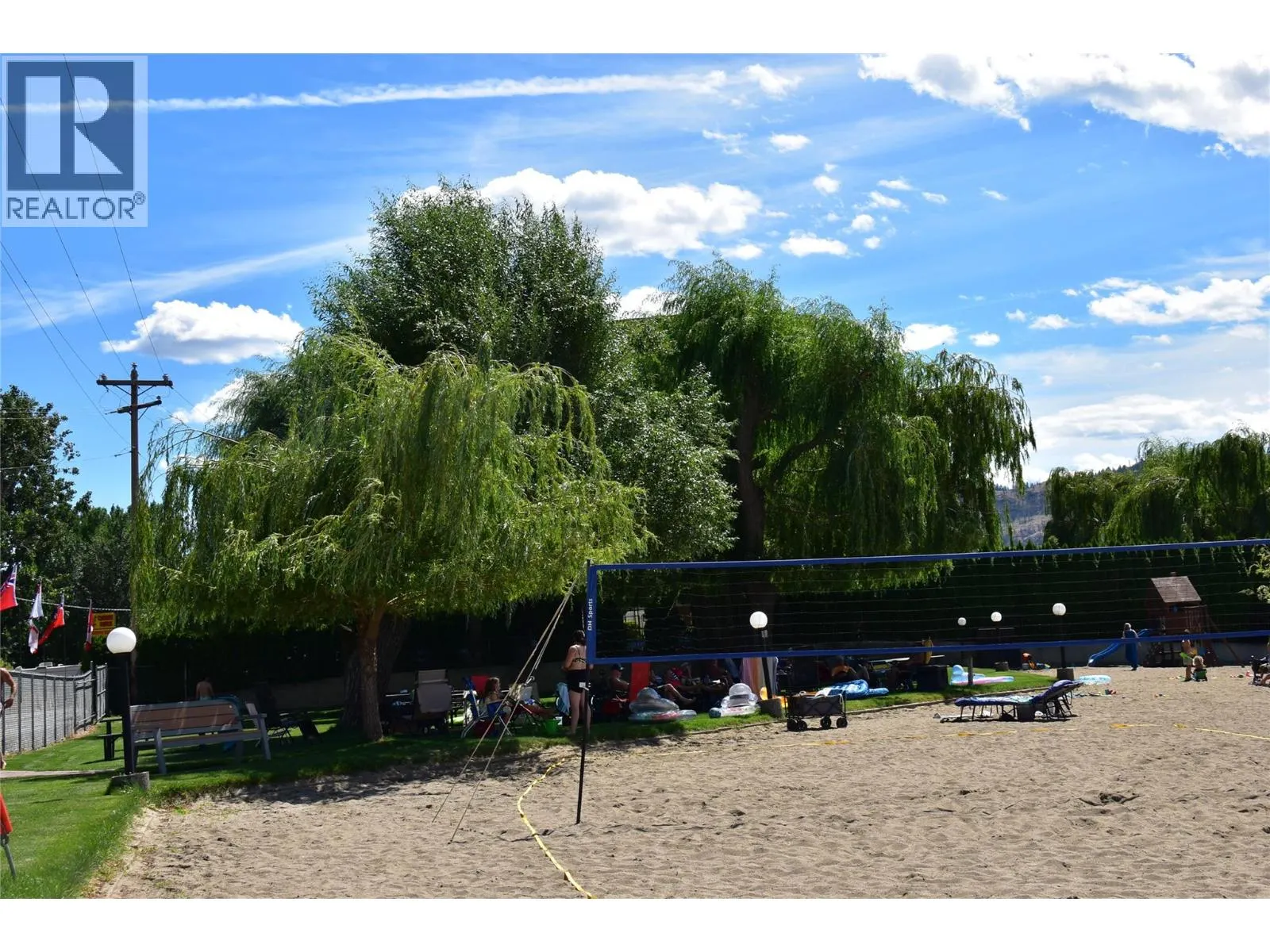 2615 Lakeshore Drive Unit# 17