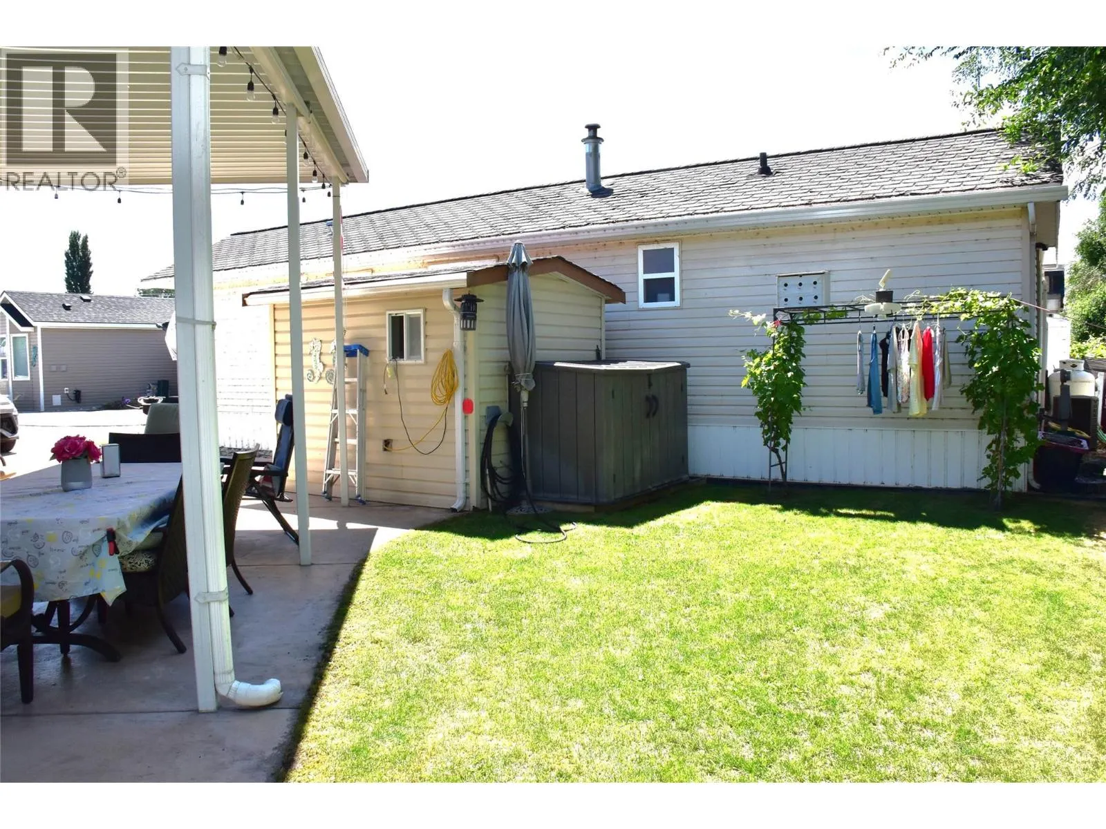 2615 Lakeshore Drive Unit# 17