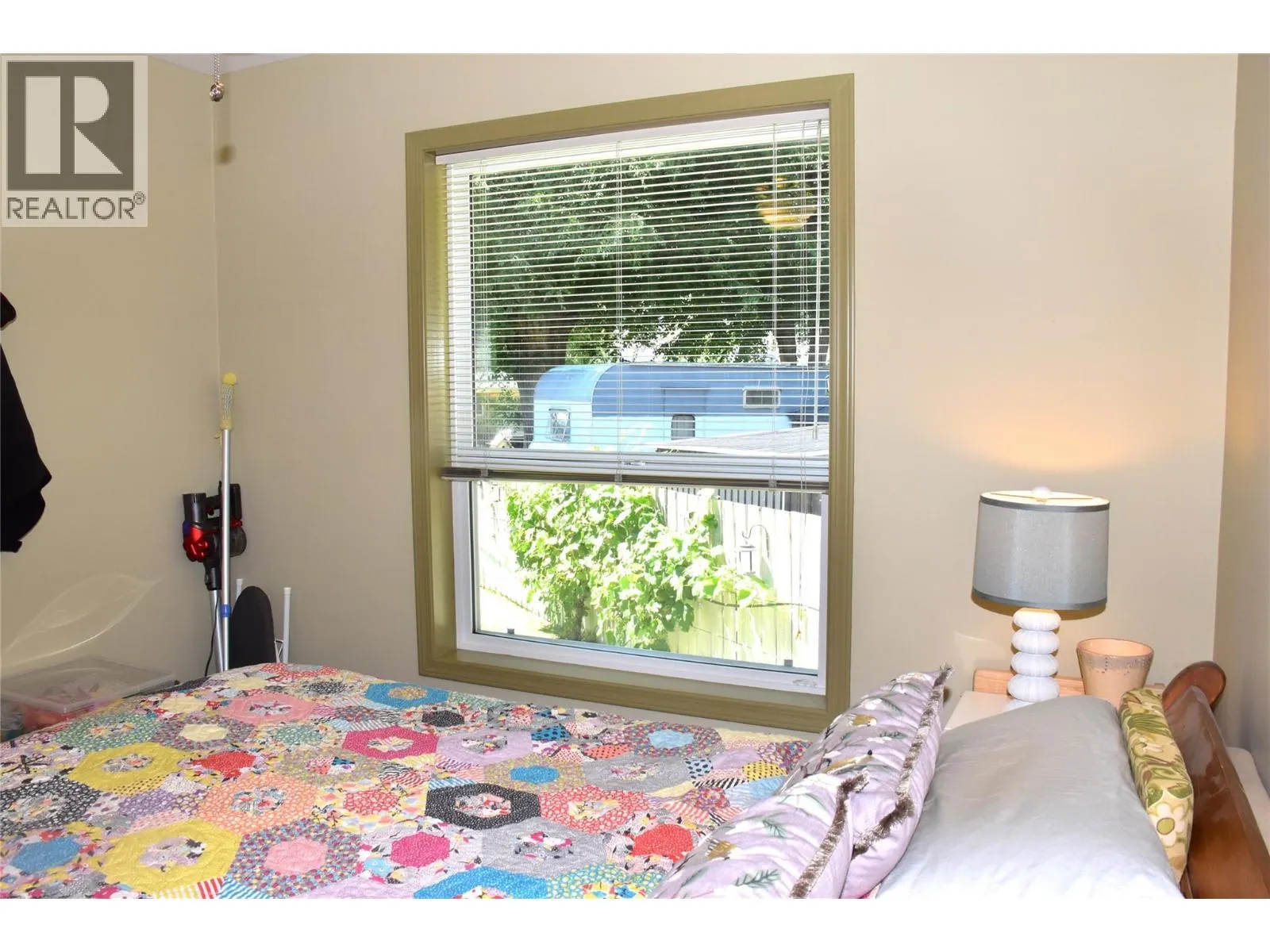 2615 Lakeshore Drive Unit# 17