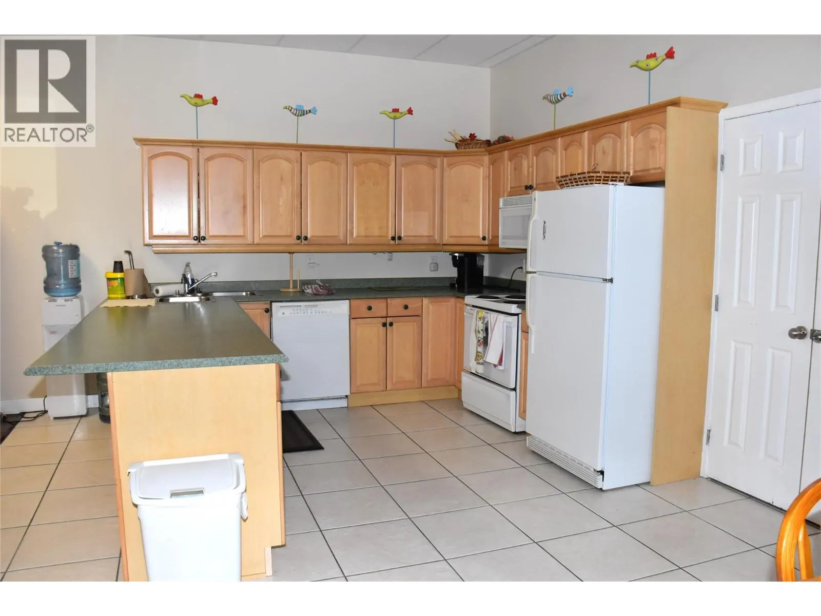 2615 Lakeshore Drive Unit# 17