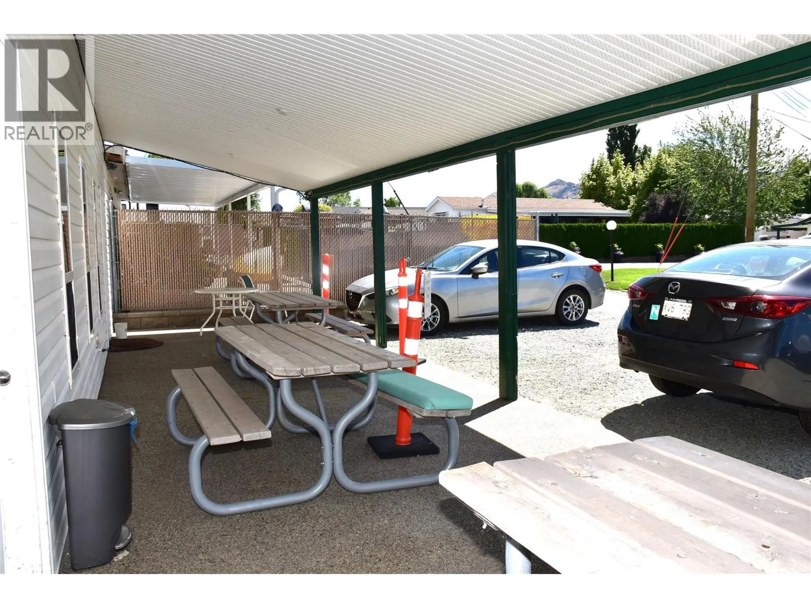 2615 Lakeshore Drive Unit# 17