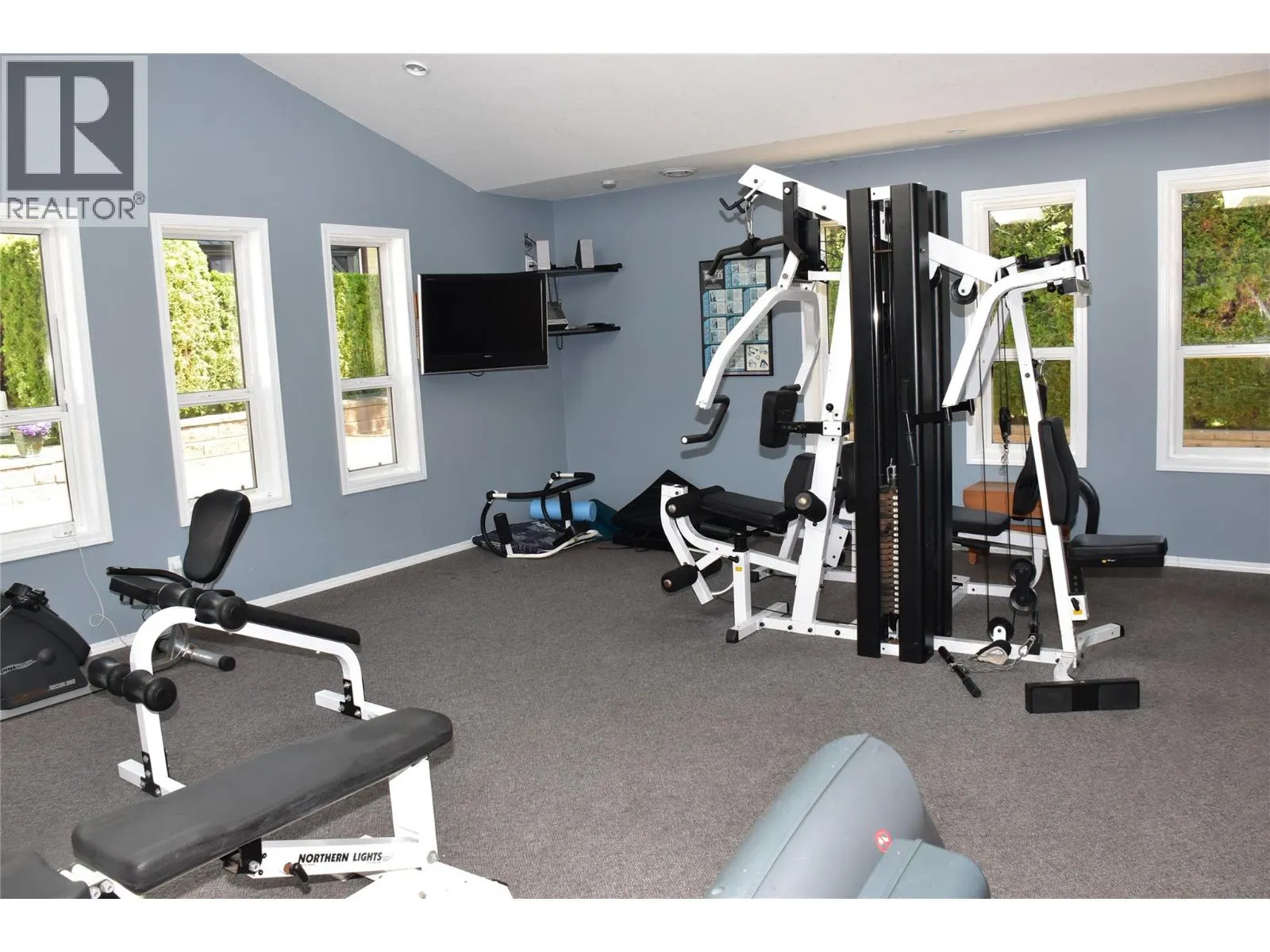2615 Lakeshore Drive Unit# 17