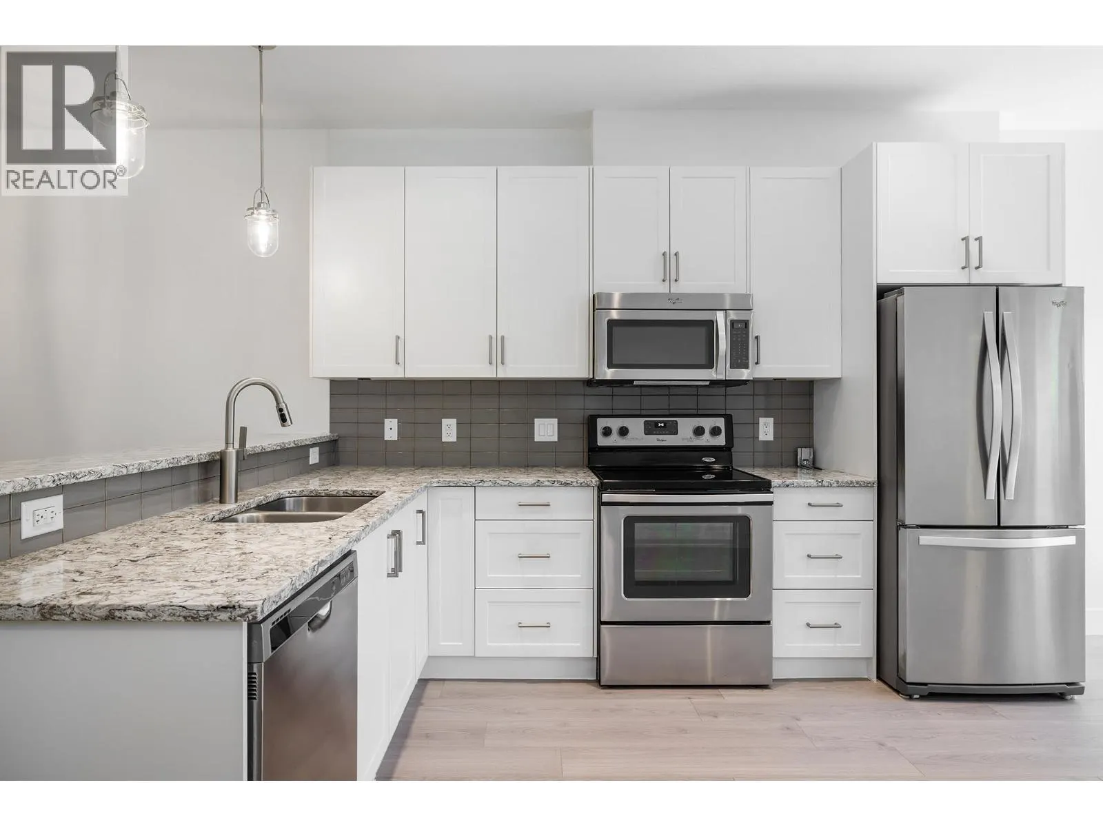 600 Sherwood Road Unit# 54