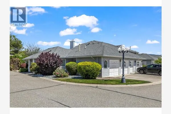 3370 Casorso Road Unit# 15