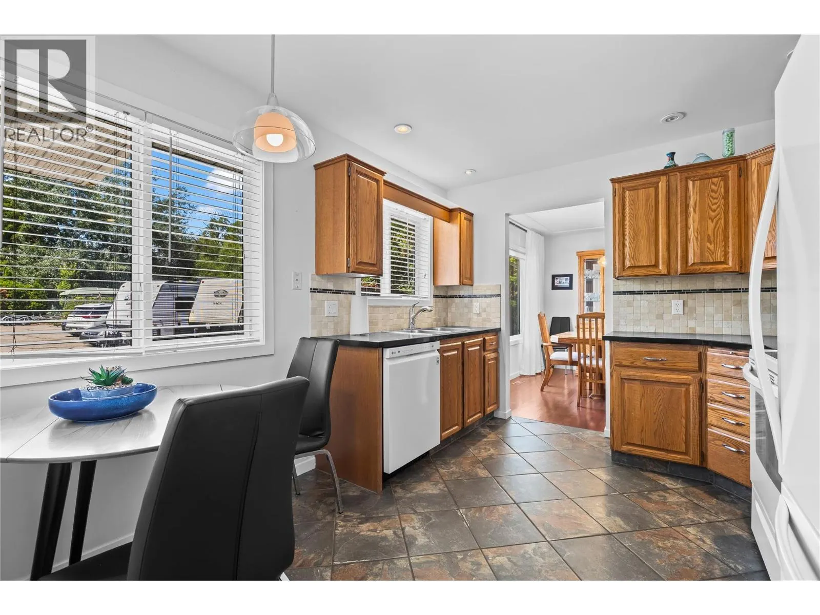 3370 Casorso Road Unit# 15