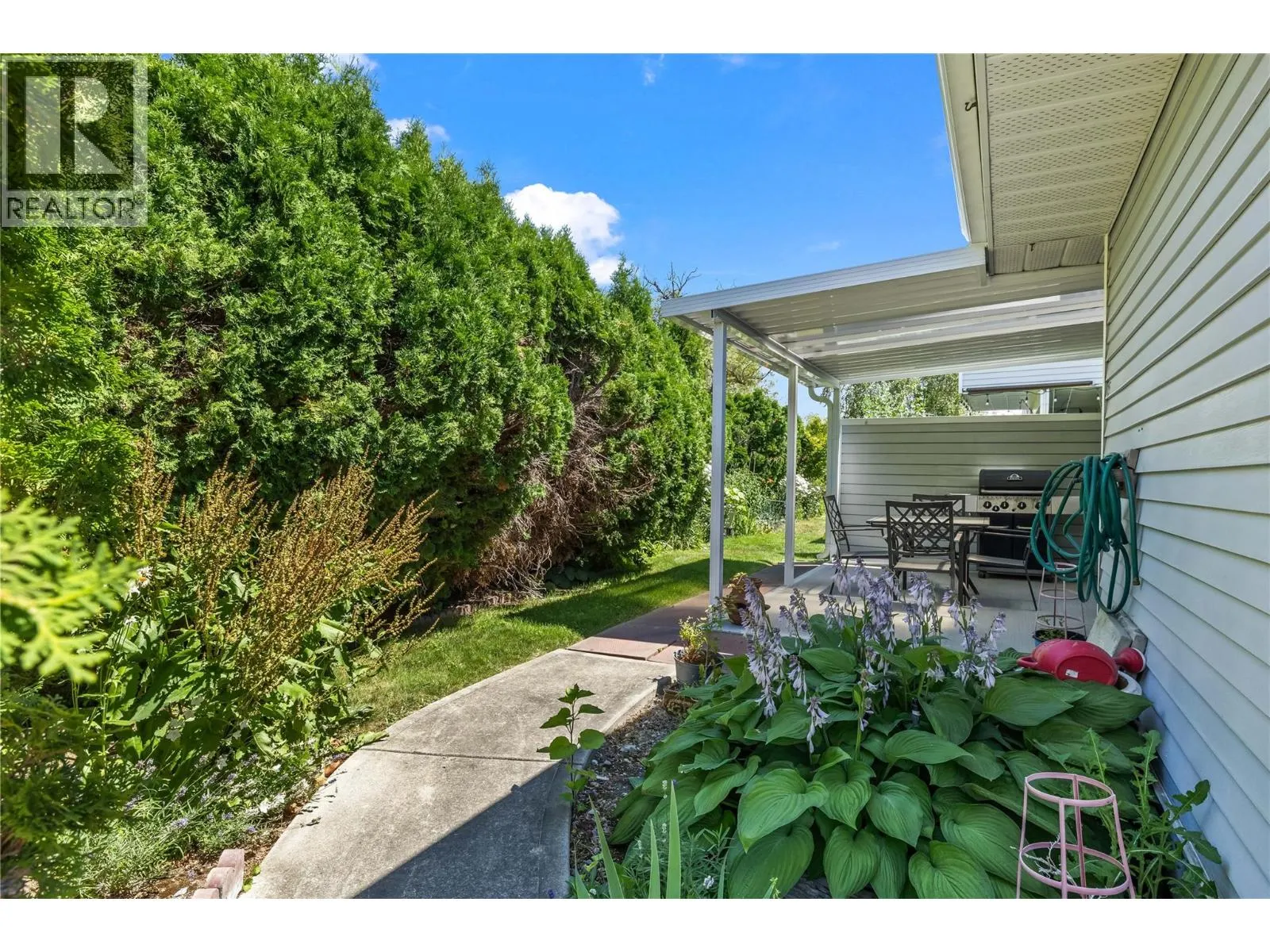 3370 Casorso Road Unit# 15
